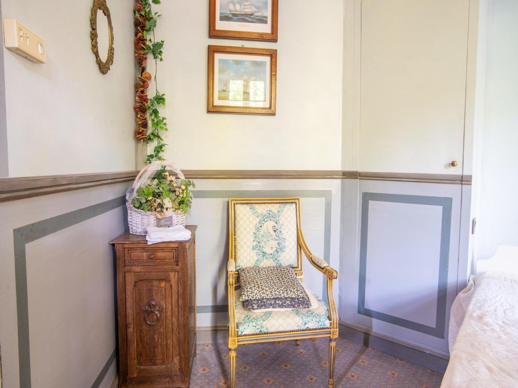 Cozy Apartment With Swimming Pool Terrace Garden Parking Монбрен-ле-Бен Экстерьер фото