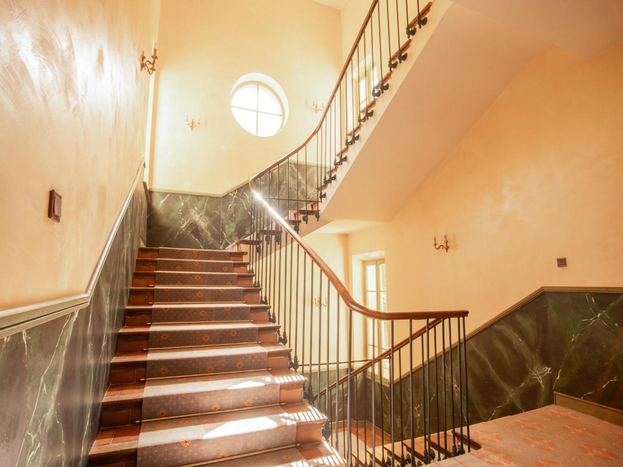 Cozy Apartment With Swimming Pool Terrace Garden Parking Монбрен-ле-Бен Экстерьер фото
