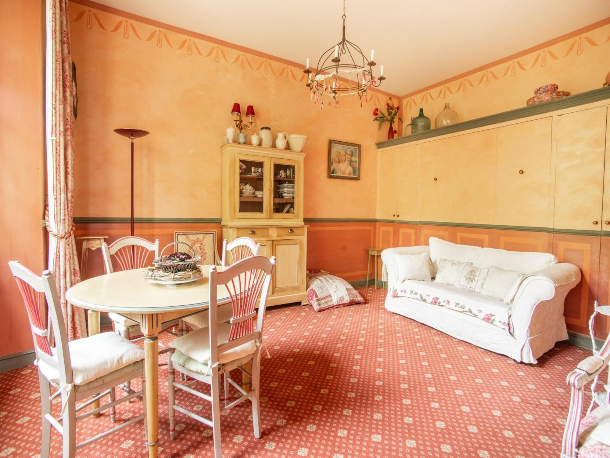 Cozy Apartment With Swimming Pool Terrace Garden Parking Монбрен-ле-Бен Экстерьер фото
