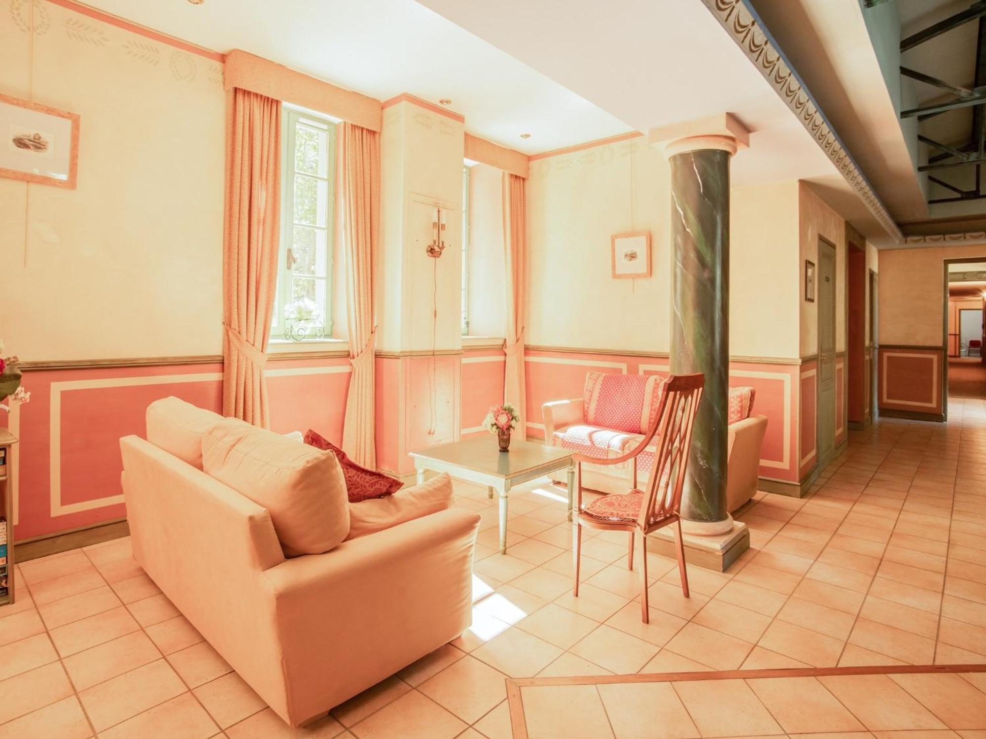 Cozy Apartment With Swimming Pool Terrace Garden Parking Монбрен-ле-Бен Экстерьер фото